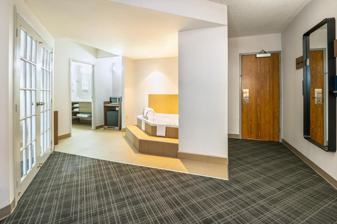 Comfort Inn & Suites Barrie Kültér fotó