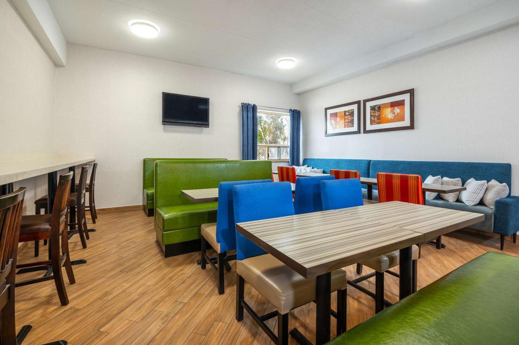 Comfort Inn & Suites Barrie Kültér fotó