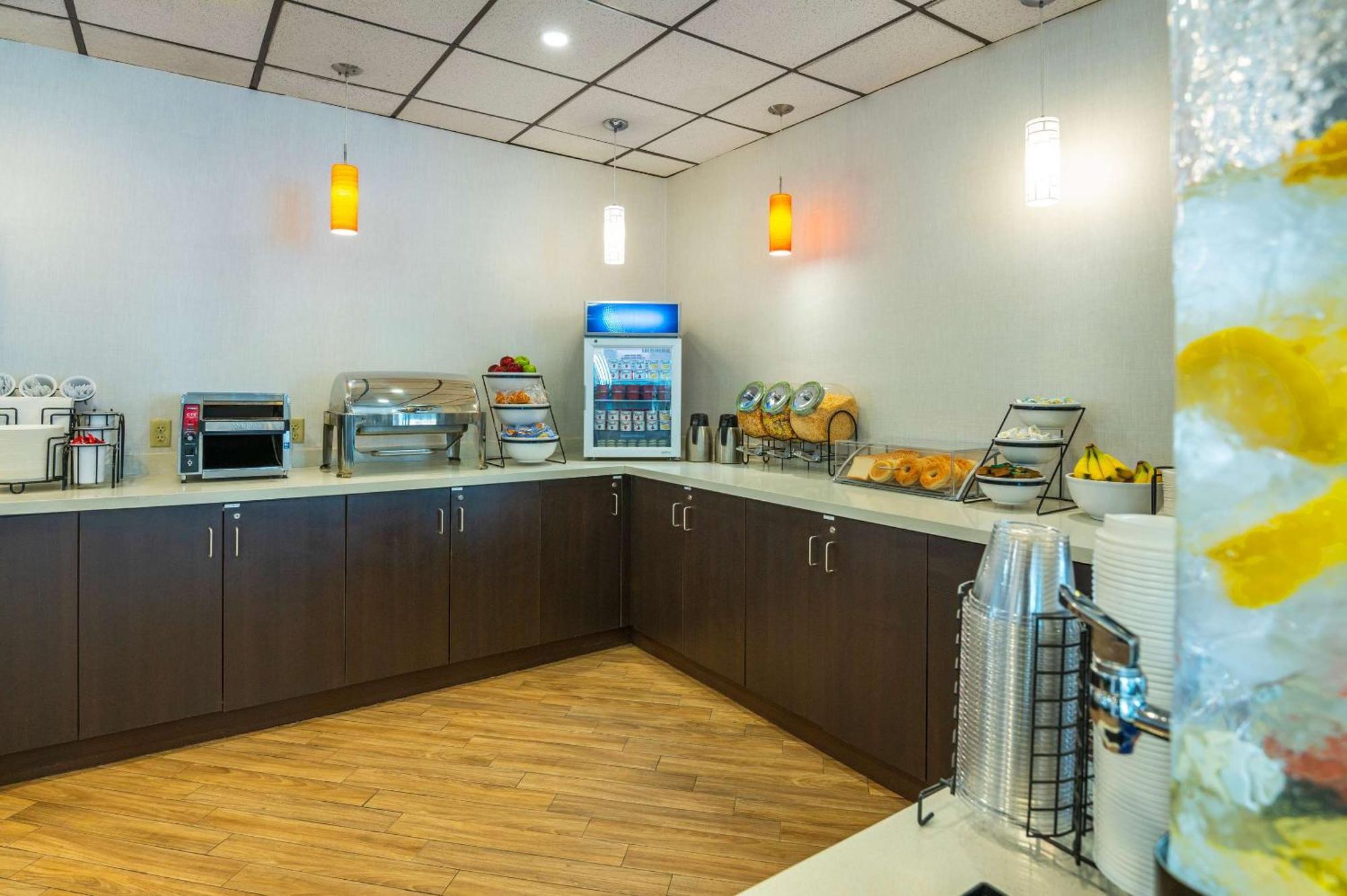 Comfort Inn & Suites Barrie Kültér fotó