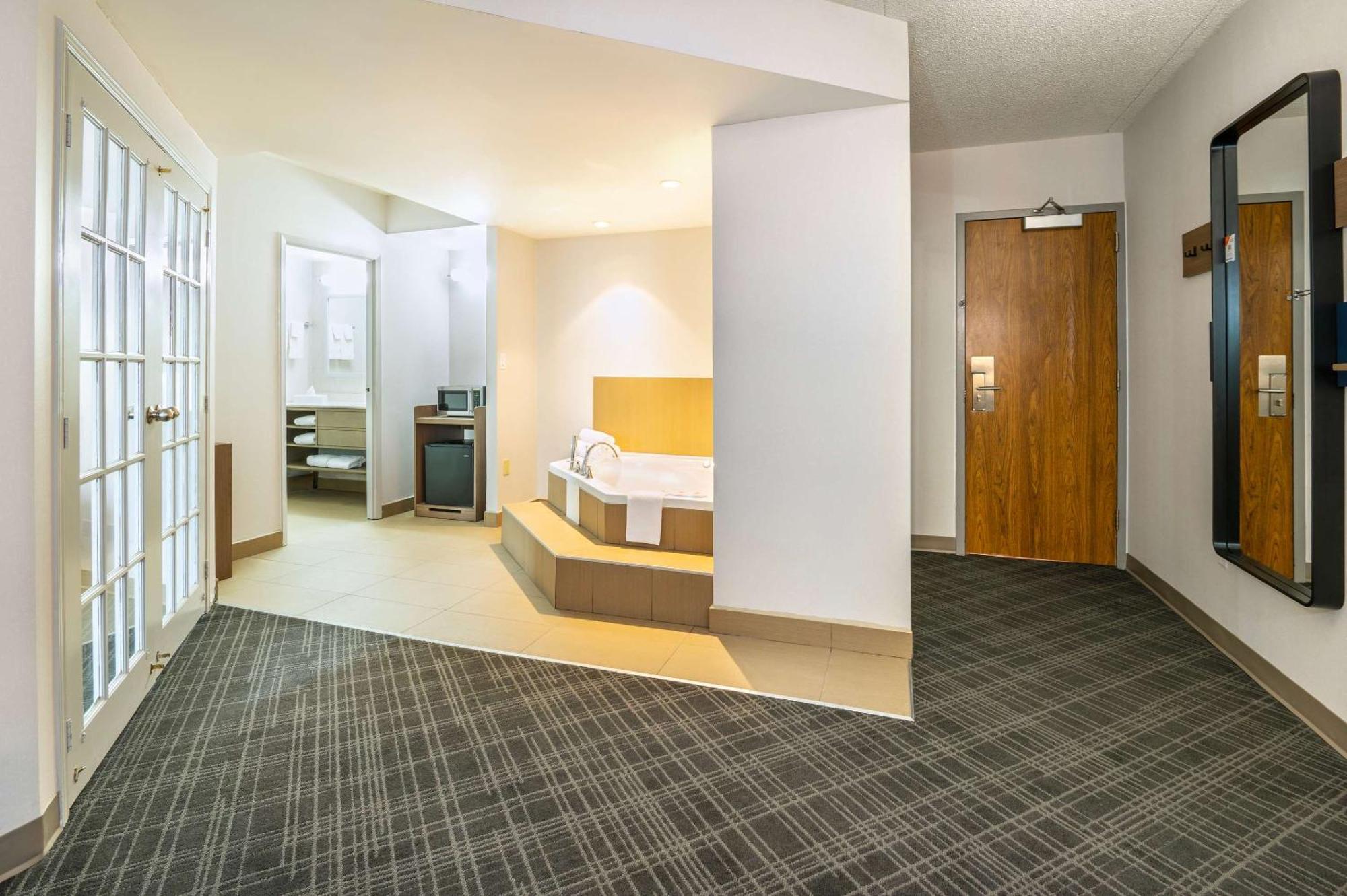 Comfort Inn & Suites Barrie Kültér fotó